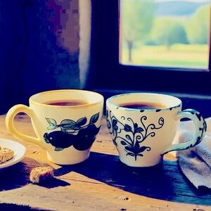 Hand-Painted vintage Italian Ceramic Espresso/Coffee Mugs Set of 2 – 3.25”